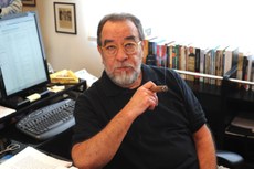 Escritor mineiro propôs que a obra fosse dividida em dois tomos por conta de fatos como o ‘impeachment’ de Dilma Rousseff e a prisão de Lula