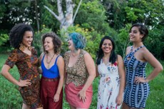 A Coletiva Tanto Canto apresentará, ao público, um repertório  diversificado, que mescla ritmos, como o samba e o rock 