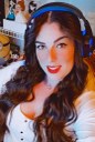 Patrícia ‘PatiCakeS’ dos Anjos (abaixo) já foi Miss Paraíba e agora investe na área dos jogos