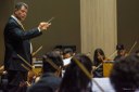 A Orquestra Sinfônica Jovem da Paraíba será regida no concerto pelo seu maestro titular, Luiz Carlos Durier