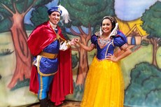 O espetáculo Branca de Neve, encenado pelo Grupo Arretado Produções Artísticas, integra a programação do evento