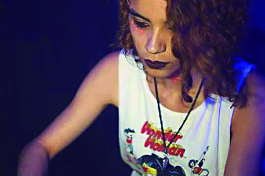DJ.jpg