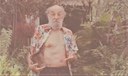 Um dos dois curtas em Tiradentes, ‘Conserva’, de Diego Benevides, conta a “estória-viagem” de um idoso (Fernando Teixeira) adepto de psicotrópicos