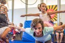 : O objetivo das oficinas é oferecer alternativas de atividades de lazer e de aprendizado lúdico especialmente para crianças e também fomentar a atividade em família