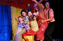 A montagem se inspira na tradição do circo brasileiro e os ingressos para o público custam R$ 10 (inteira) e R$ 5 (meia).