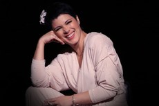 Elis Regina é interpretada pela atriz Lílian Menezes