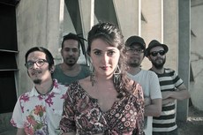 O grupo Chico Correia & Eletronic Band é das umas atrações que se apresentam no evento