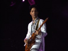 Prince era considerado um dos ícones da música pop das últimas décadas, junto com Michael Jackson e Madonna
