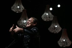 "Esta apresentação é singular, uma renovação e uma experiência inesquecível na minha carreira", disse o cantor Zé Ramalho