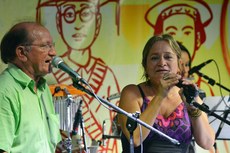 José e Silvia Patriota, filhos do poeta e compositor, são algumas das atrações do evento
