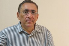 Rinaldo Fernandes é reconhecido como um dos grandes contistas brasileiros da atualidade
