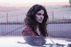 Cena do filme "A Casa Sem Separação", de Nathália Tereza