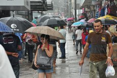 No Litoral, a Aesa prevê que a temperatura máxima fique em torno dos 30º C e a mínima, dos 25º C