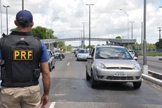A PRF anunciou que por falta de dinheiro para combustível terá de desativar unidades operacionais e reduzir patrulhamento terrestres