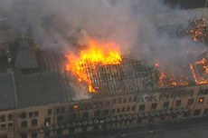 Incêndio de grandes proporções atinge Museu da Língua Portuguesa