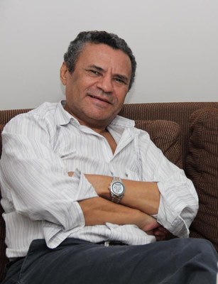 "A nicotina é a grande responsável pelos infartos no coração de fumantes", alerta o pneumologista Sebastião Costa