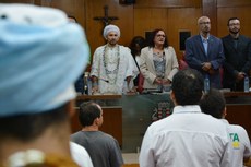 Participantes concordaram que o desejo das pessoas de seguir determinada religião precisa ser respeitado