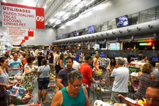 Pesquisa da  FGV indica que  os consumidores esperam inflação de 5,4% nos próximos 12 meses, contra 2,95% de 2017