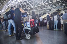 Com a derrubada da liminar, os passageiros precisam pagar para despachar as bagagens que excedam a franquia permitida