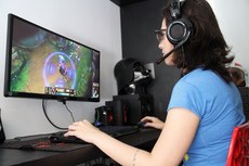 Marcela, 27 anos, diz que foi “xingada de todas as formas possíveis” e resolveu fazer a mudança do nick para um nome masculino