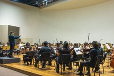 Músicos classificados para a orquestra profissional receberão remuneração mensal no valor de R$ 2.200