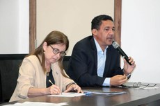 Secretário de Estado da Educação da Paraíba, Aléssio Trindade (D), assinou recomendação por escolas livres no estado