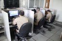 O serviço é composto de quatro alas contando com três atendentes em equipes que funcionam nos turnos do dia e da noite