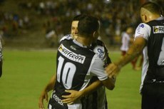 O Botafogo venceu no último sábado o Náutico por 4 a 0 no Almeidão e assumiu a vice-liderança do Grupo A do Brasileiro