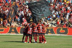 A equipe da Raposa segue invicta na competição, com três vitórias e dois empates