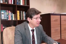 Eduardo Araújo acha que parte da imprensa poderia estar a serviço de pessoas que querem assumir a FPF