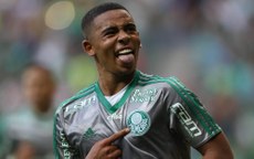 O artilheiro do Palmeiras tem sido procurado por veículos de vários países, e pela Fifa