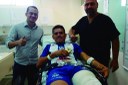 O lateral direito Daniel, da Desportiva Guarabira, chegou ontem ao Hospital de Trauma de Campina Grande com uma fratura de tíbia