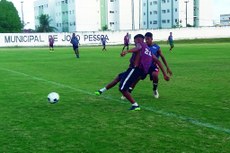 De 43 atletas ficaram 26 e ainda serão cortados mais 10, após "peneira" no CT Ivan Thomaz no Valentina
