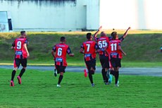 Jogadores do São Paulo comemoram gol  em  jogo do Campeonato Paraibano da Segunda Divisão na fase classificatória