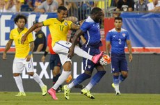 Hulk marcou no primeiro tempo