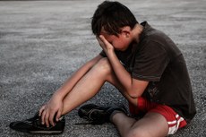 Os cenários que afetam o emocional de uma criança estão relacionados a escola, 
convivência familiar e a maneira como a criança é cuidada nessa fase da vida