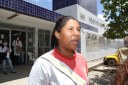 A estudante Evellyn Cristina da Silva Santos reclama que nem sempre encontra médico e enfermeiro no PSF.