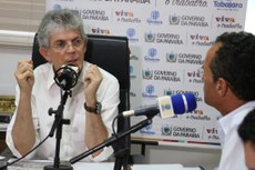 Ricardo Coutinho garantiu que 500 aprovados serão contratados ainda este ano 