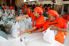 Trabalho voluntário é uma atividade estipulada em lei e tem uma data nacional, 28 de agosto, e internacional, 5 de dezembro