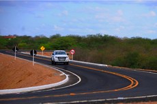 Com R$ 11 milhões em investimentos, estrada vai beneficiar cerca de cinco mil habitantes entre Santo André e Parari