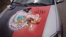 Presos são suspeitos de roubo a um correspondente bancário