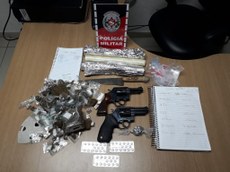 Três pontos de venda de drogas que funcionavam na comunidade Riacho Doce, no bairro do Cristo, em João Pessoa, foram desarticulados