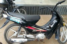 Suspeito estava em uma motoneta e portava um revólver calibre 38