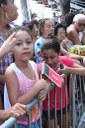 Crianças assistem ao desfile cívico-militar em João Pessoa