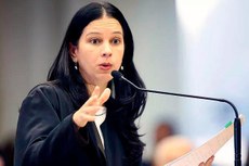 Grace Mendonça é advogada-geral da União e fez parecer ao Supremo 
Tribunal em favor dos parlamentares encaminhado na sexta-feria
