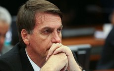Jair Bolsonaro aumentou seus gastos com passagens aéreas pagas com dinheiro público da Câmara dos Deputados