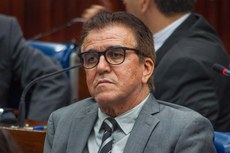 Buba Germano liderou o bloco governista em 2015