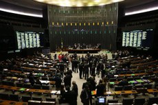 Foi a maior sessão registrada na história da Câmara dos Deputados