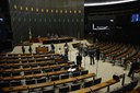 O deputado Izalci Lucas preside a primeira sessão plenária da Câmara que analisará o pedido de impeachment da presidenta Dilma Rousseff