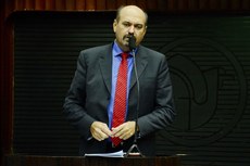 Deputado Jeová Campos é autor da proposta para audiência pública